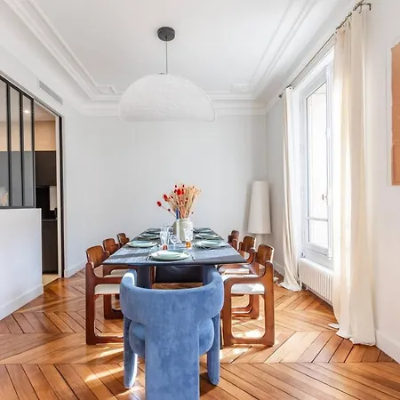 De Luxe A 5 Min Des Champs Feriehus Paris